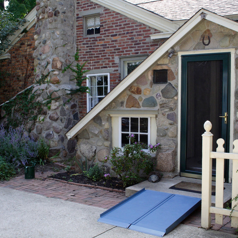 AlumiRamp Alumilite Landscape Collection Curb Ramp | Powder-Coated | 32" Wide | 600 lb Capacity